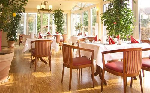 Biohotel Am Lunik Park Hohen Neuendorf Restaurant photo